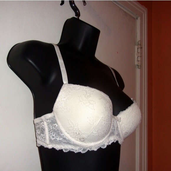 Youmita White Soft Cup Lace Demi 36B Bra NWT - Picture 8 of 10